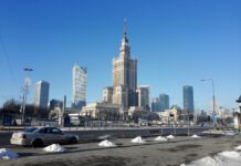 Ile osób w Polsce uczy się hiszpańskiego?